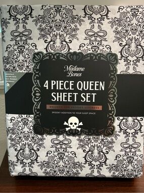 Madame Bones Queen Sheet Set Black Gray Skull Bat Damask Spooky Halloween